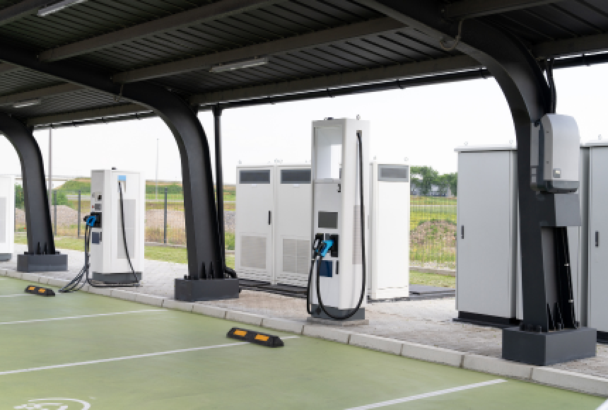 Najlepszy czas na inwestycje w stacje ładowania – wsparcie rządu na dopłaty